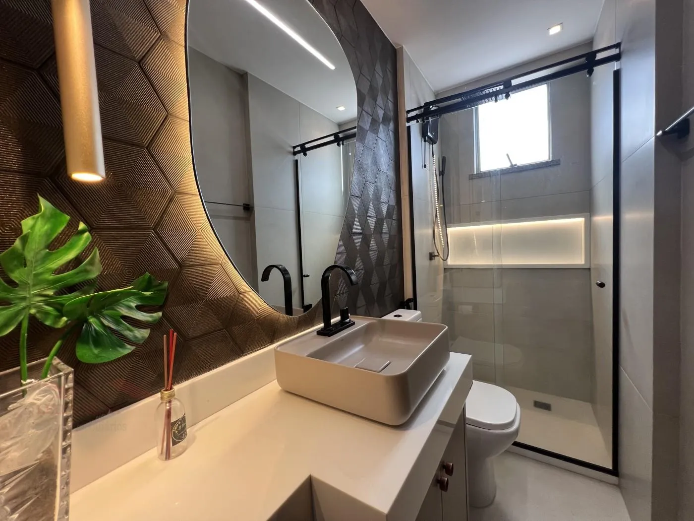 Imagem Apartamento 4 quartos de Alto Padrão à Venda no bairro Jóquei em Teresina - PI | 3 Suítes com varanda Gourment
