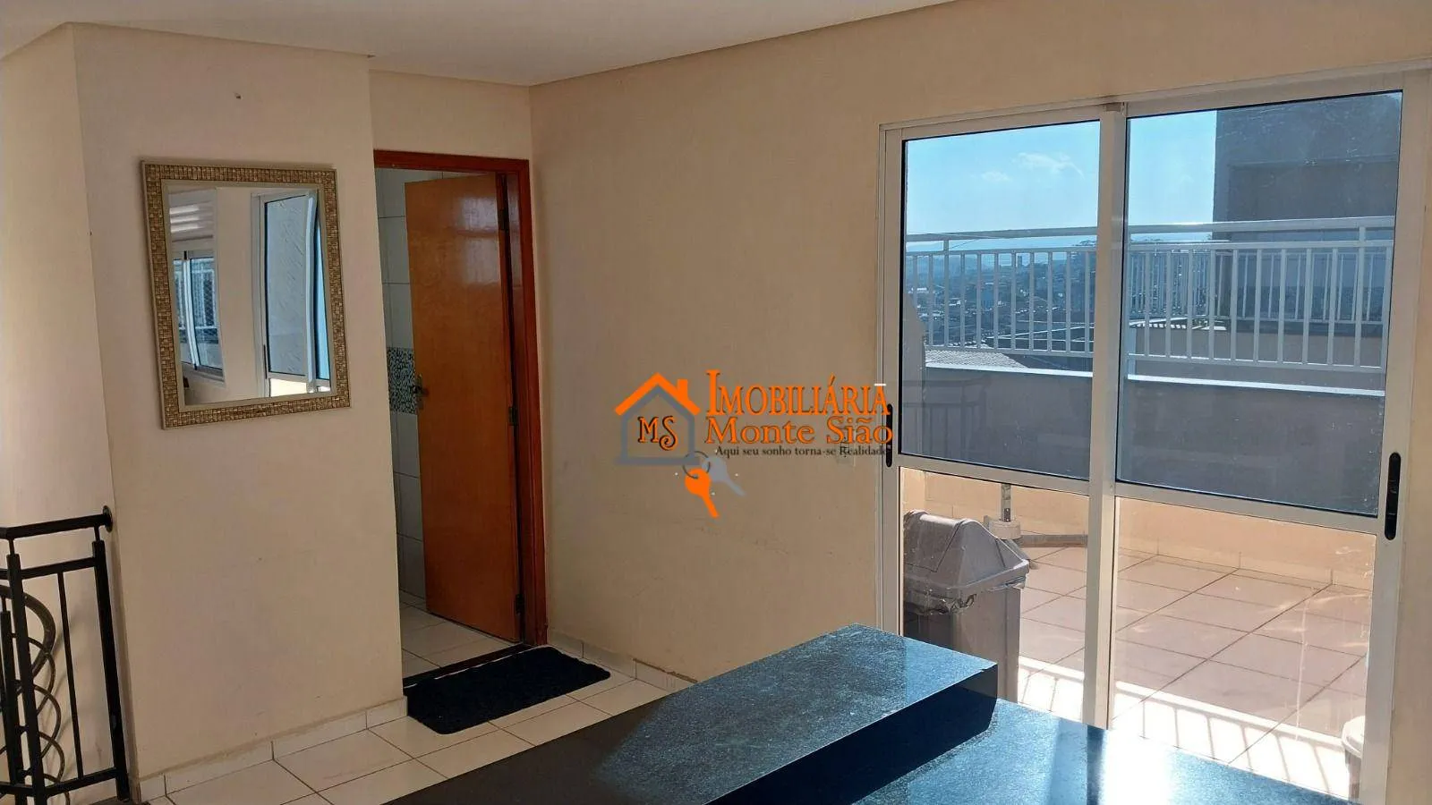 Imagem Apartamento Duplex com 2 dormitórios à venda, 86 m² por R$ 320.000,00 - Jardim Silvestre - Guarulhos/SP
