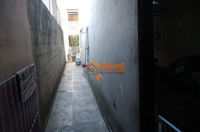 Imagem Sobrado com 3 dormitórios à venda, 220 m² por R$ 340.000,00 - Jardim Maria Clara - Guarulhos/SP