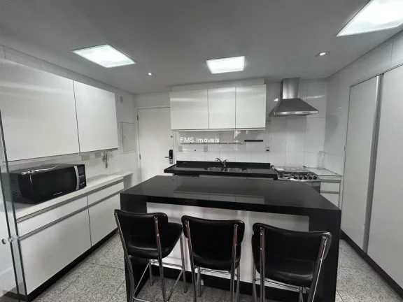 Imagem Apartamento à venda em Moema, com 3 suítes, 3 salas, 4 banheiros, 3 vagas de garagem, 116m²!
