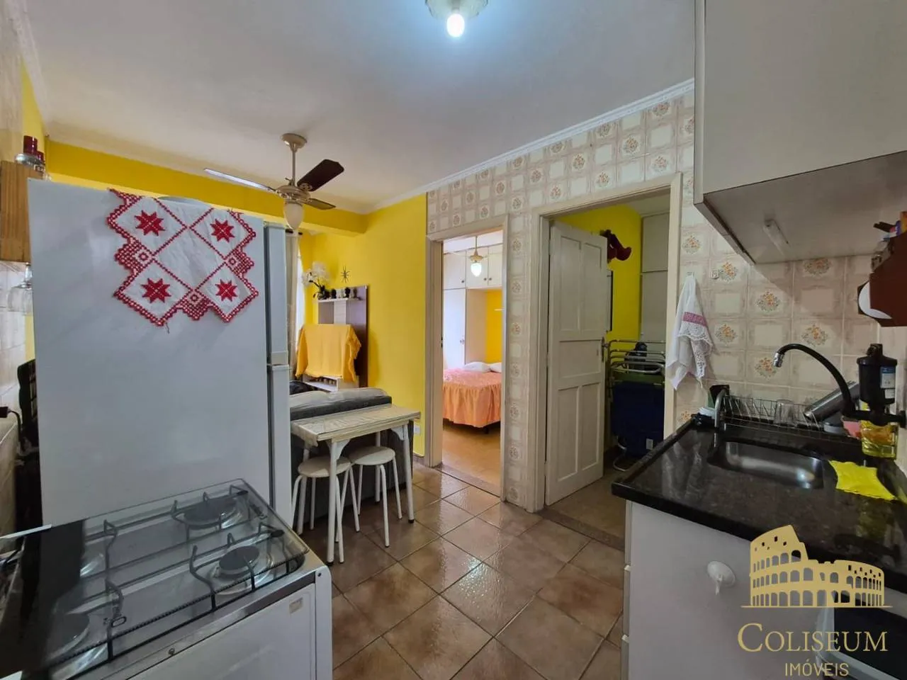 Imagem Apartamento com 2 dormitórios à venda, 50 m² por R$ 300.000,00 - Canto do Forte - Praia Grande/SP