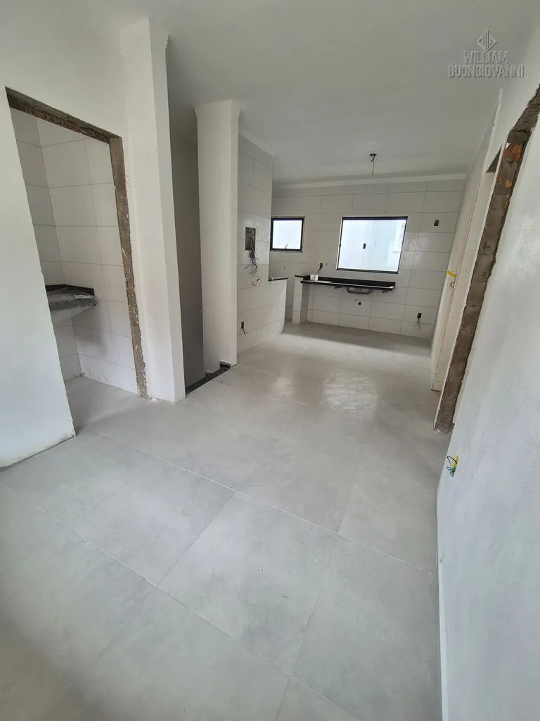 Foto do imóvel 2 dorm, 1 suíte, 1 vaga, Sobrado Novo em Condomínio, a 420m da praia em Aviação, Praia Grande - SP