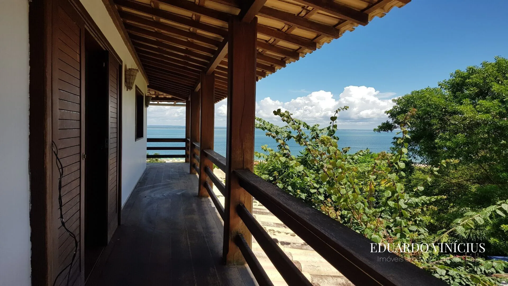 Imagem Casa de Alto Padrão com 5 suítes e Vista Mar à venda na Gamboa