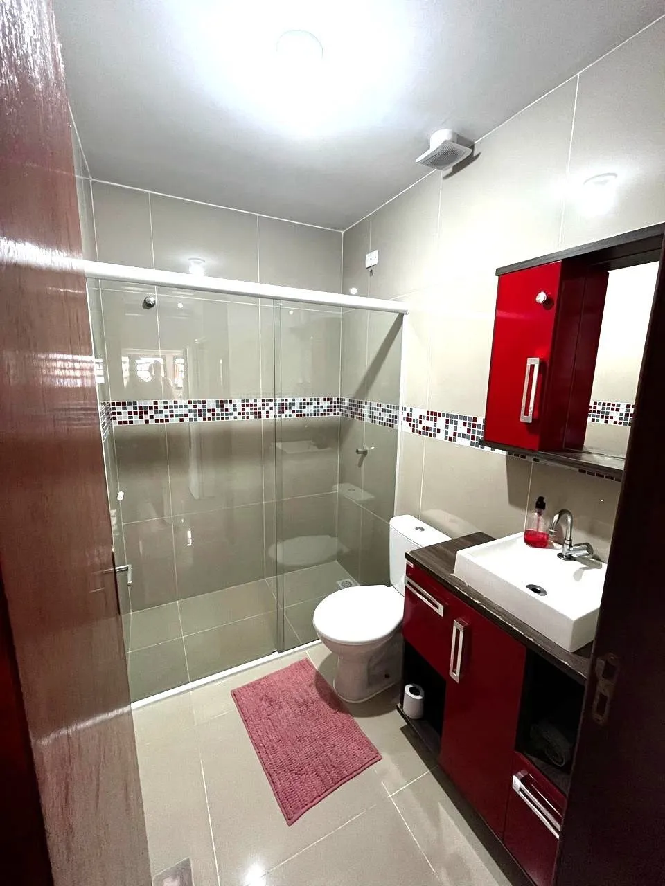 Imagem Casa térrea de 3 dormitórios e amplo pátio