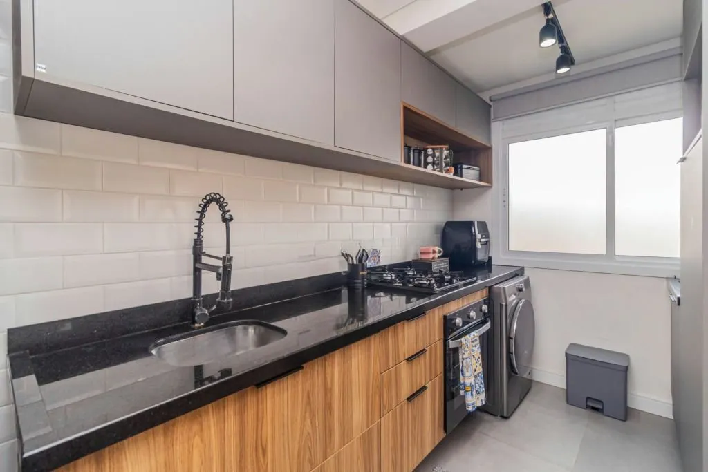 Imagem Apartamento mobiliado com sacada e vaga na Vila Ipiranga