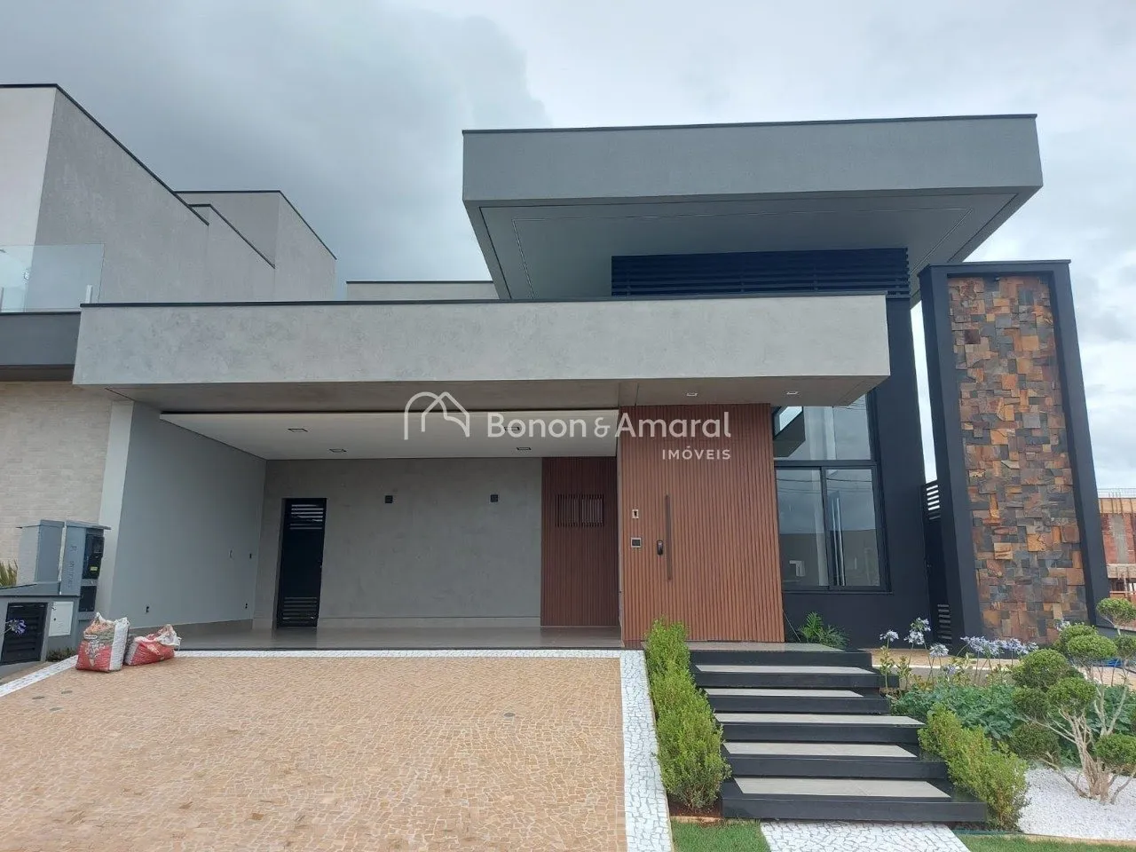 Imagem Casa a venda com 3 suítes no Condomínio Santorini em Paulínia, SP
