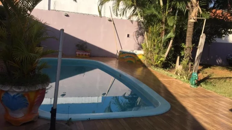 Imagem Casa a VENDA, Vale do Igapó, piscina e climatizada