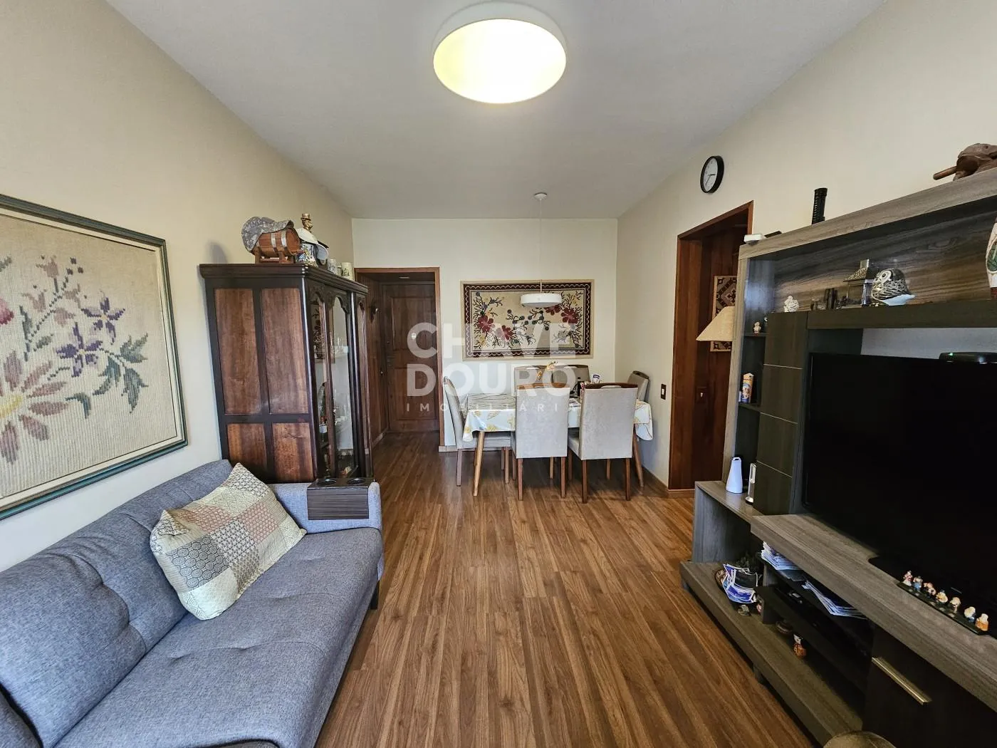 Foto do imóvel Apartamento de 3 quartos e varanda perto da Feirinha do Alto! em Alto, Teresópolis - RJ