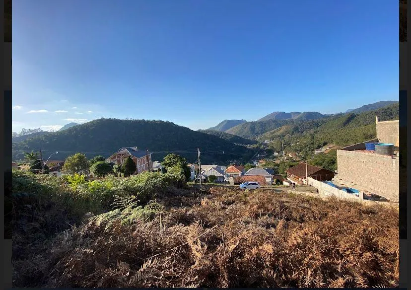 Imagem Terreno em Condomínio para Venda em Teresópolis / RJ no bairro Albuquerque