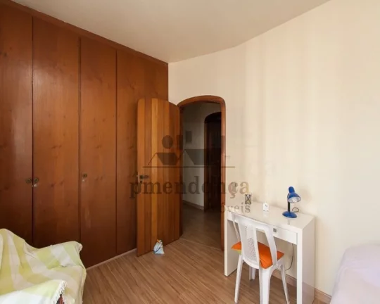 Imagem Apartamento charmoso com espaçoso living para 3 ambientes, terraço, 4 suítes, lavabo, copa, cozin...