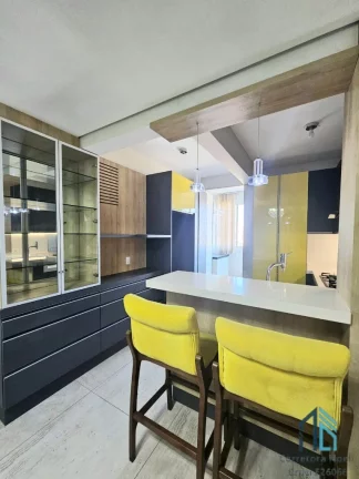 Imagem Apartamento Semi mobiliado, 03 quartos c/suíte, 02 vagas no centro de São José dos Pinhais -PR