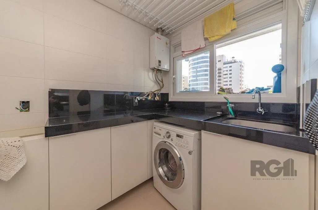 Imagem Apartamento, impecável, com 4 dorm, sendo 3 suítes e 3 vagas Rio Branco