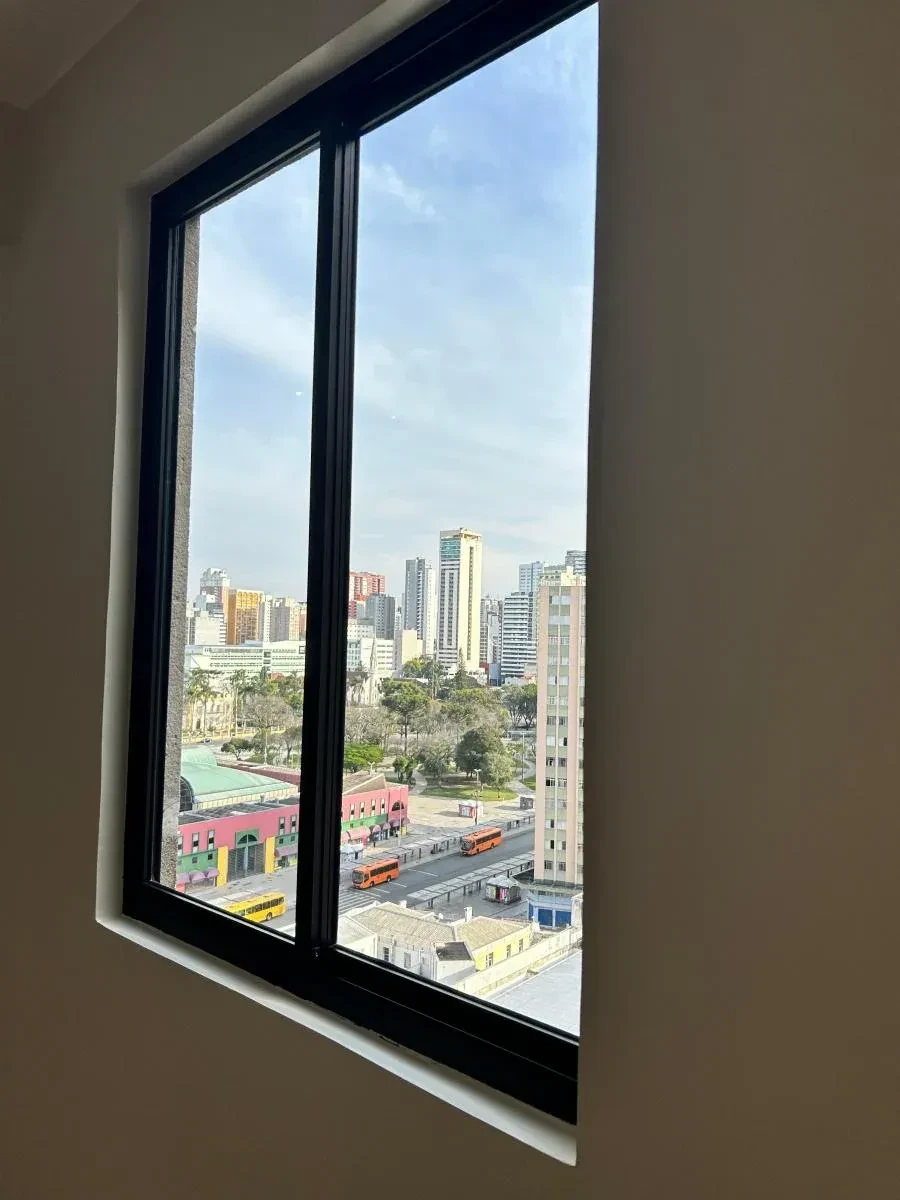 Imagem Apartamento com 1 Quarto à Venda, 31 m² em Centro - Curitiba