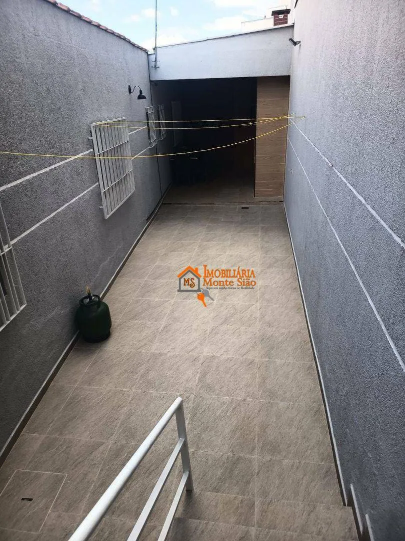Imagem Sobrado com 2 dormitórios à venda, 204 m² por R$ 750.000,00 - Bonsucesso - Guarulhos/SP