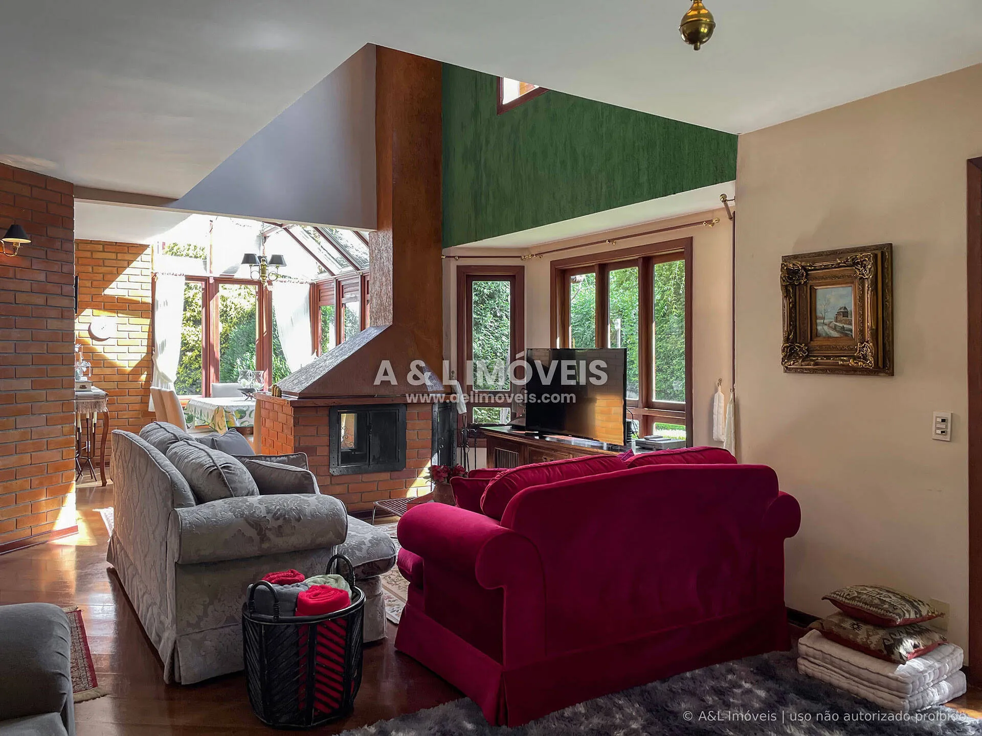 Imagem Casa à venda em Campos do Jordão | 4 suítes e 206,85 m²