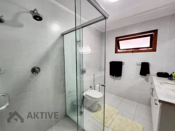 Imagem Casa de Condomínio em Alphaville - Santana de Parnaíba, SP