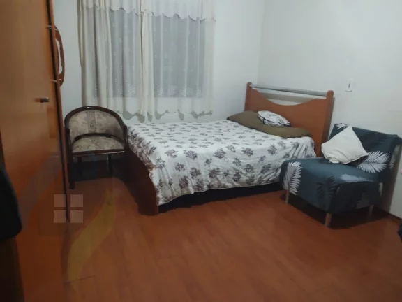 Imagem Casa de 3 dormitórios sendo 1 suíte, 2 banheiros, com 200m² no Jardim Aurora, São Bernardo do Campo