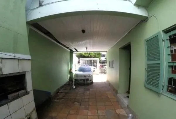 Imagem Casa sobrado no bairro Petrópolis de 4 dormitórios