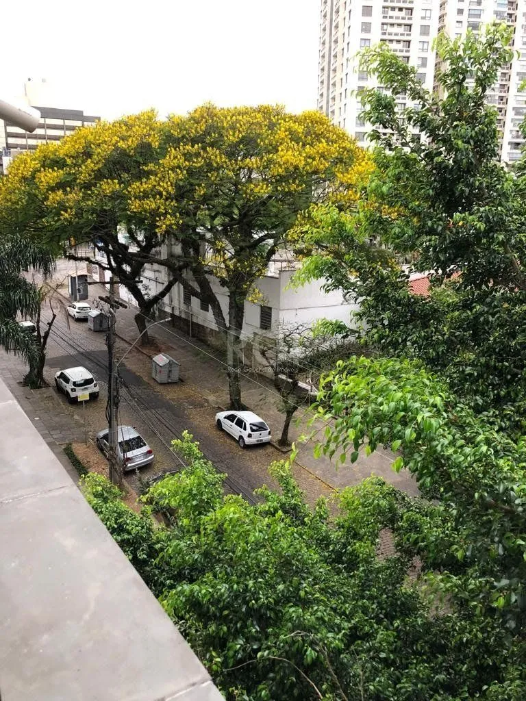 Imagem Cobertura para Venda - 100.94m², 3 dormitórios, sendo 1 suites, 2 vagas - Petrópolis