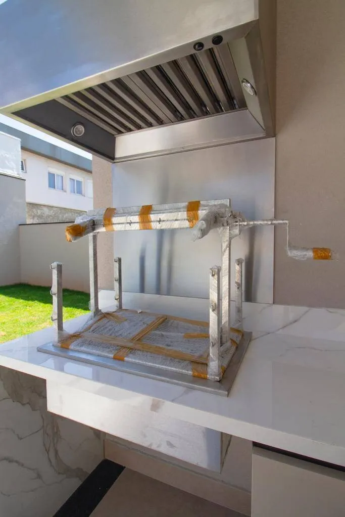 Imagem Sobrado de 430m² Localizado no Alphaville Residencial 2 em Barueri/SP!