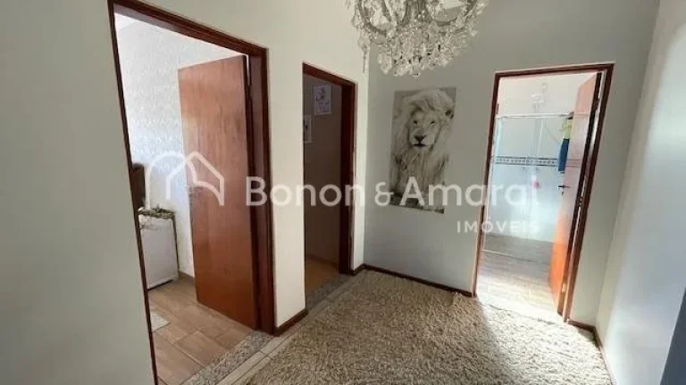 Imagem Esta residência é perfeita para quem busca amplitude, integração e conforto. Com ambientes gener...