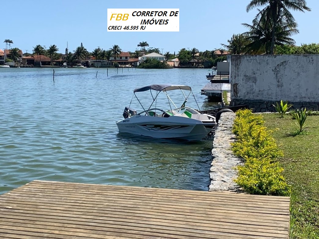 Imagem Casa com 7 Quartos à Venda, 2 metros em Ogiva - Cabo Frio
