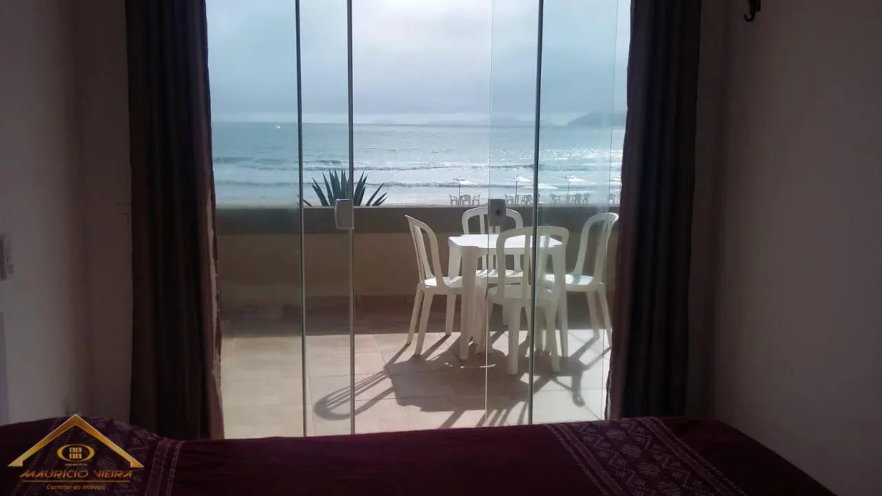 Imagem Apartamento para Venda em Cabo Frio / RJ no bairro Peró