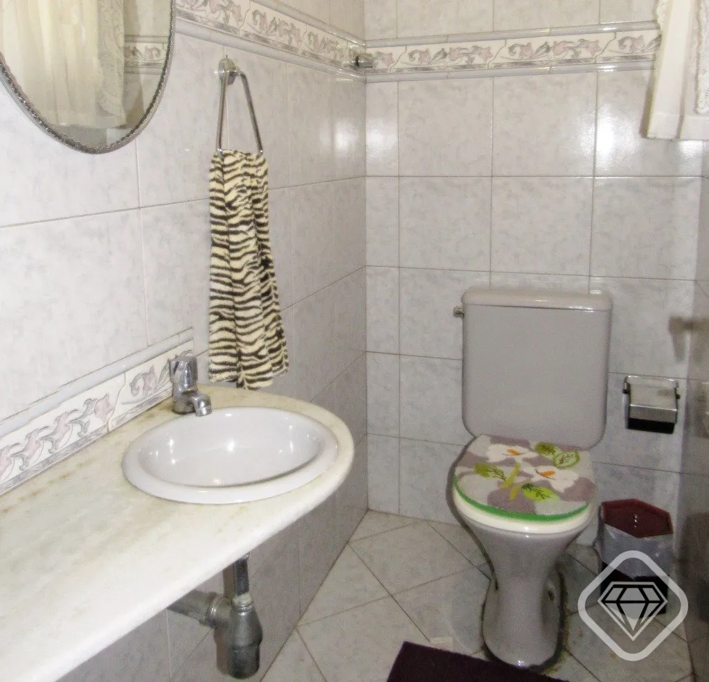 Imagem Mais que uma casa, um clube completo para sua família viver melhor.

Viver em um condomínio com es...