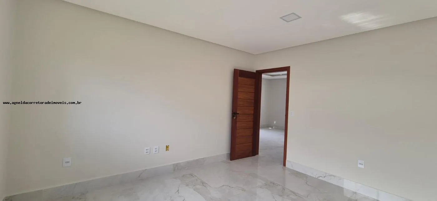 Imagem Casa em Condomínio para Venda em Parnamirim, Cajupiranga, 5 dormitórios, 3 suítes, 4 banheiros, 4 vagas