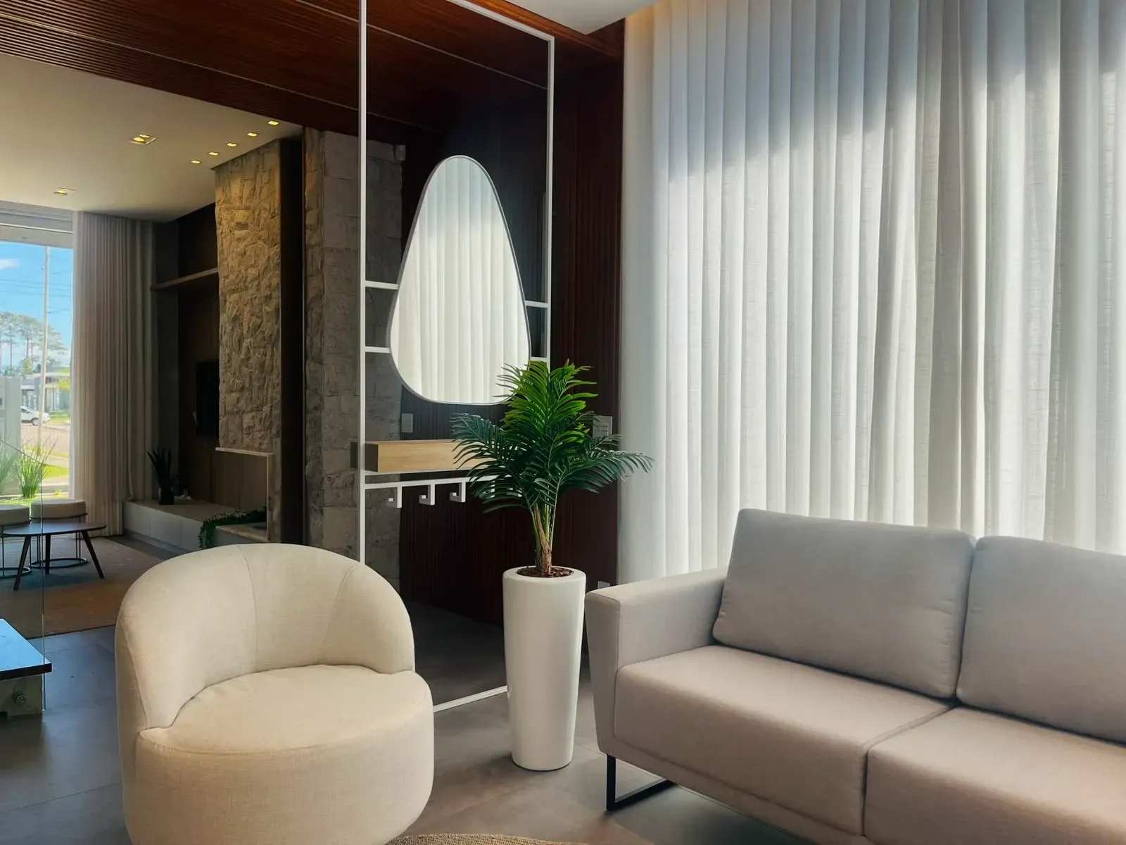 Imagem Sobrado com 4 Quartos à Venda, 290 m² em Village  - Capão da Canoa