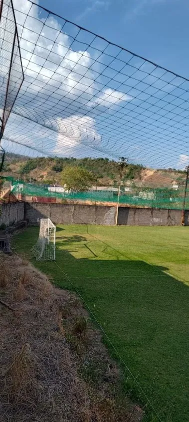 Imagem Vendo uma excelente chácara em Itaúna/MG, com 3.500 m²,