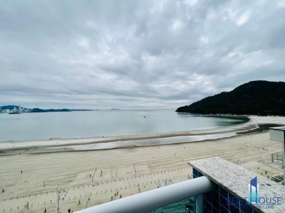 Imagem Apartamento Frente Mar para Venda em Balneário Camboriú, CENTRO, 3 dormitórios, 3 suítes, 4 banheiros, 3 vagas