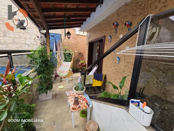 Imagem Casa com 3 dormitórios à venda, 213 m² por R$ 850.000,00 - Califórnia - Nova Iguaçu/RJ