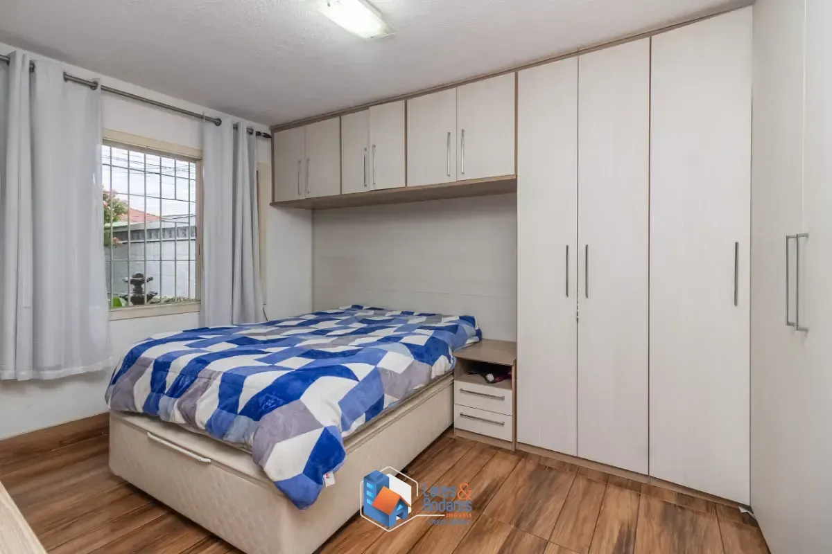 Imagem Casa de vila para venda em Chácara Inglesa com 4 quartos, sendo 1 suíte, 350m²