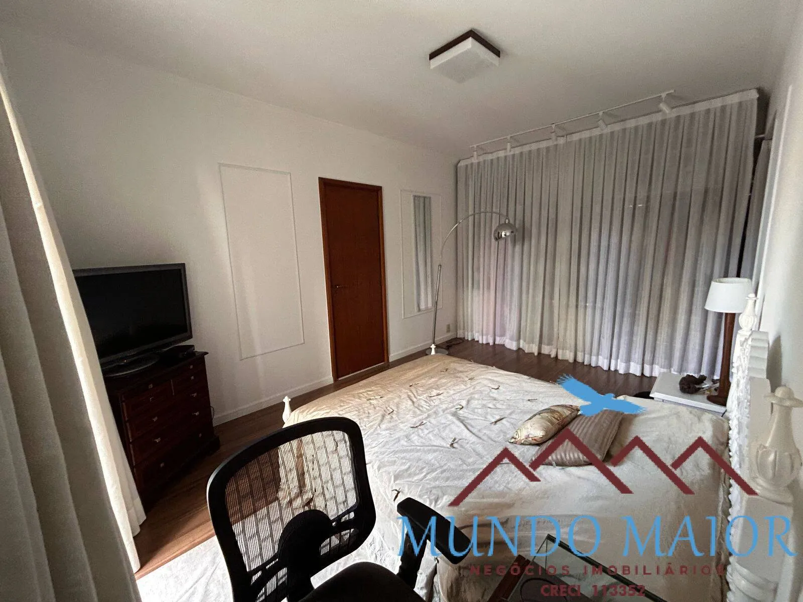 Imagem Apartamento 155 M2, 3 quartos, 1 suíte, 2 vagas, Centro - Santo André/SP!!!