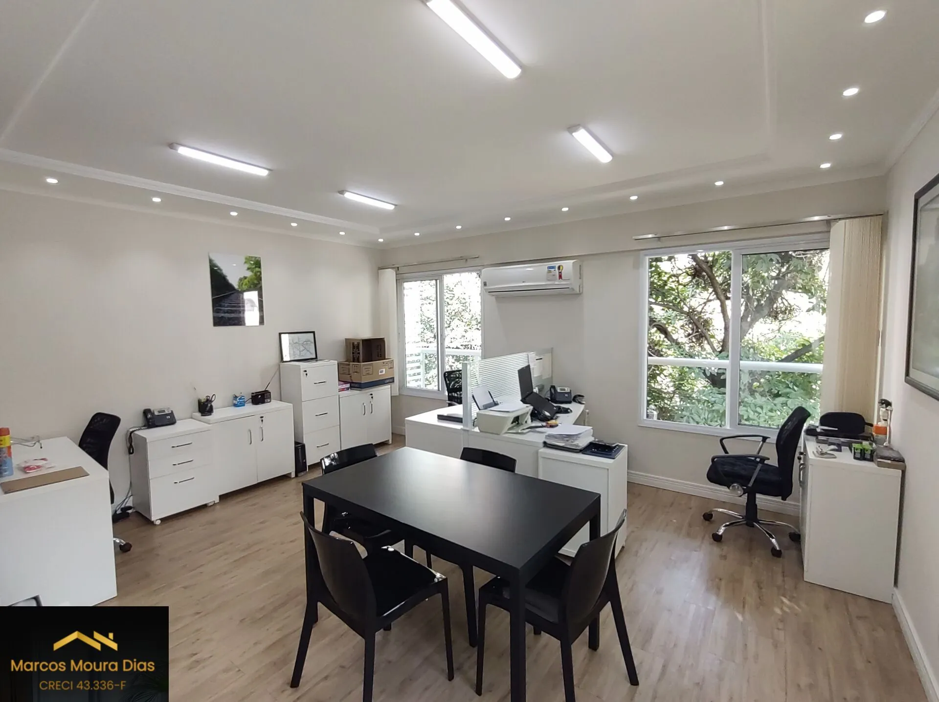 Imagem Conjunto mobiliado com ar condicionado à venda, 33 m², 2 banheiros e 1 Vaga de Garagem - Pompeia - São Paulo/SP