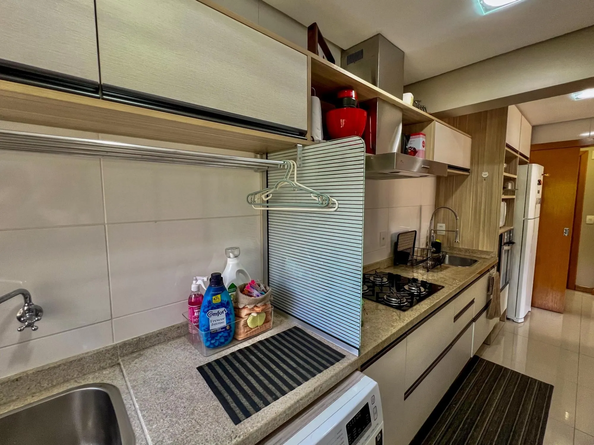 Imagem Apartamento 3 Dormitórios com Suíte e 2 Vagas na Tristeza, próximo ao barra shopping