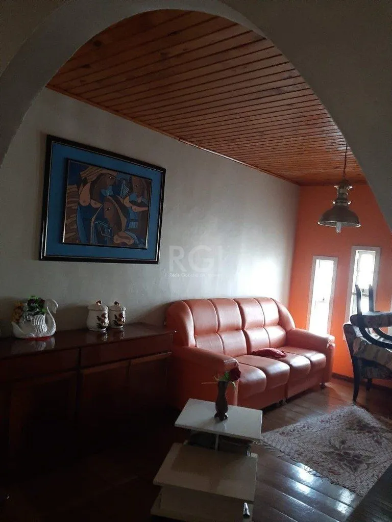 Imagem Casa 270m², 3 dormitórios, sendo 1 suites, 5 vagas - Recanto Corcunda