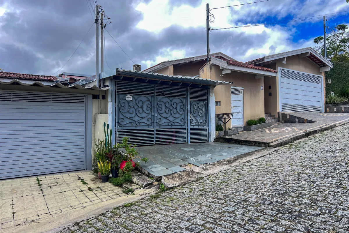 Foto do imóvel Casa de vila para venda em Suíssa com 3 quartos, 175m2