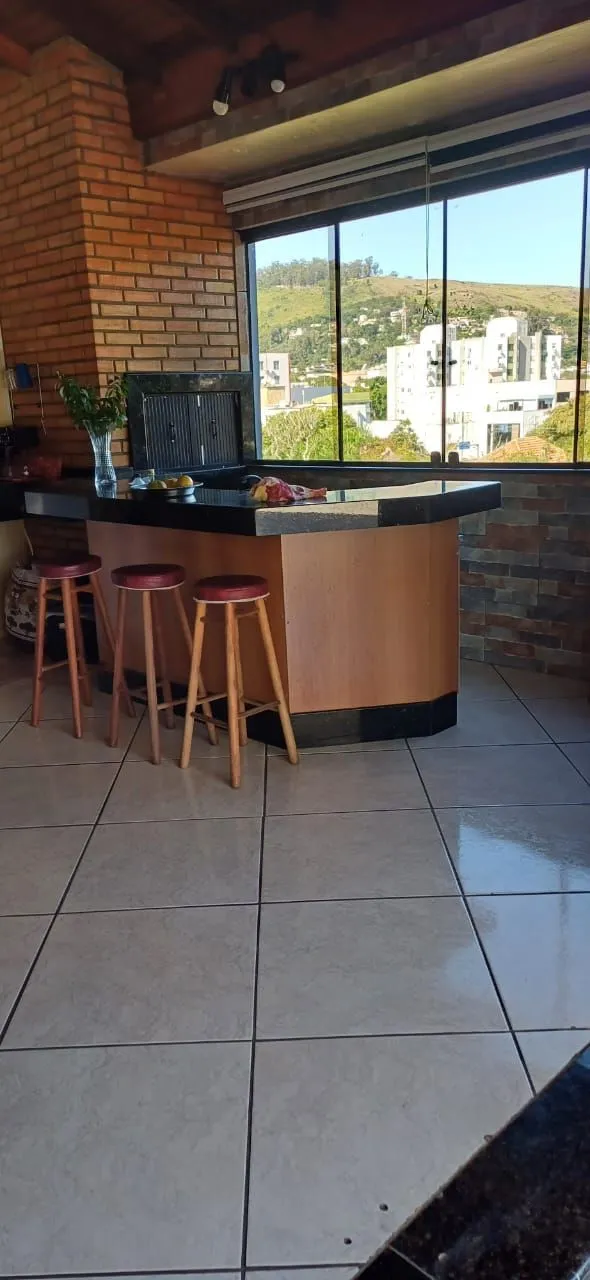 Imagem Bem localizada cobertura de 3 dormitórios