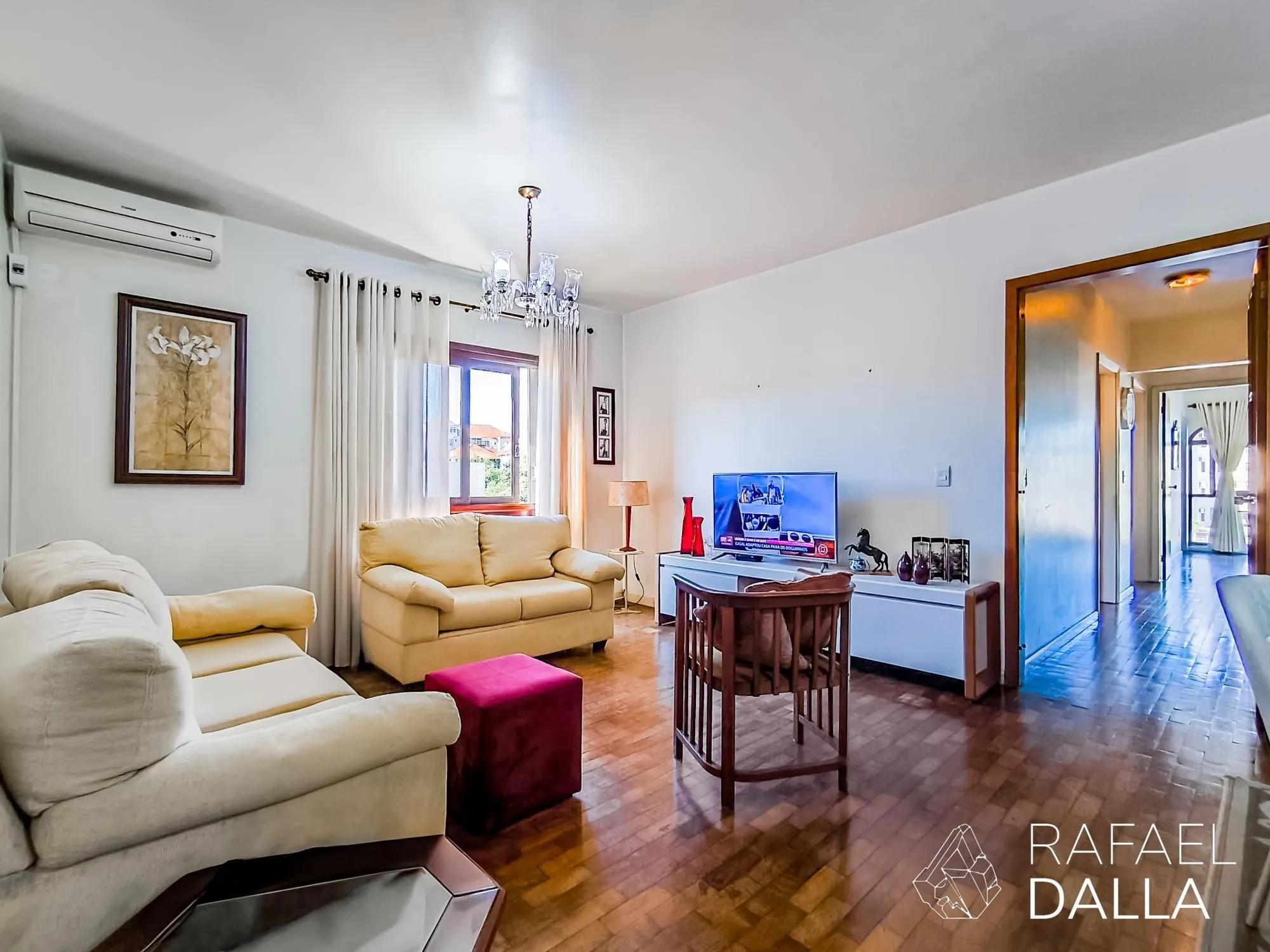 Imagem Apartamento de 3 dormitórios com suíte, vaga e portaria 24h na Protásio Alves