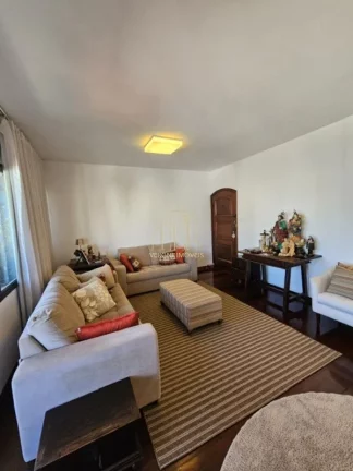 Imagem Apartamento 4 Quartos com 2 Suítes à Venda na Pituba | 167m² | Nascente | Andar Alto