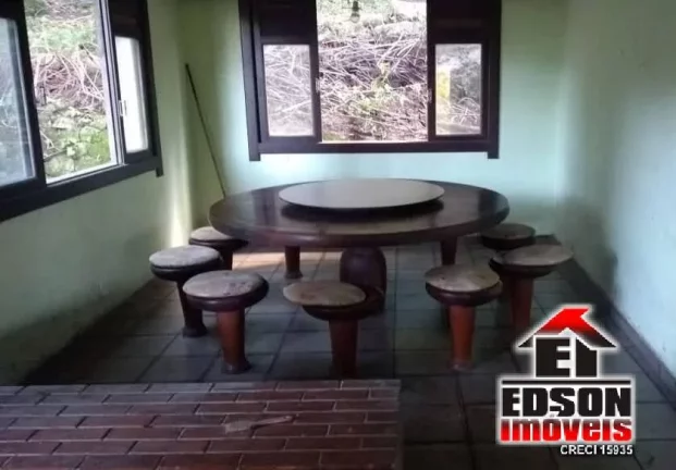 Imagem Vendo Sítio de 9.000 m² com Benfeitorias, em Itaipuaçu