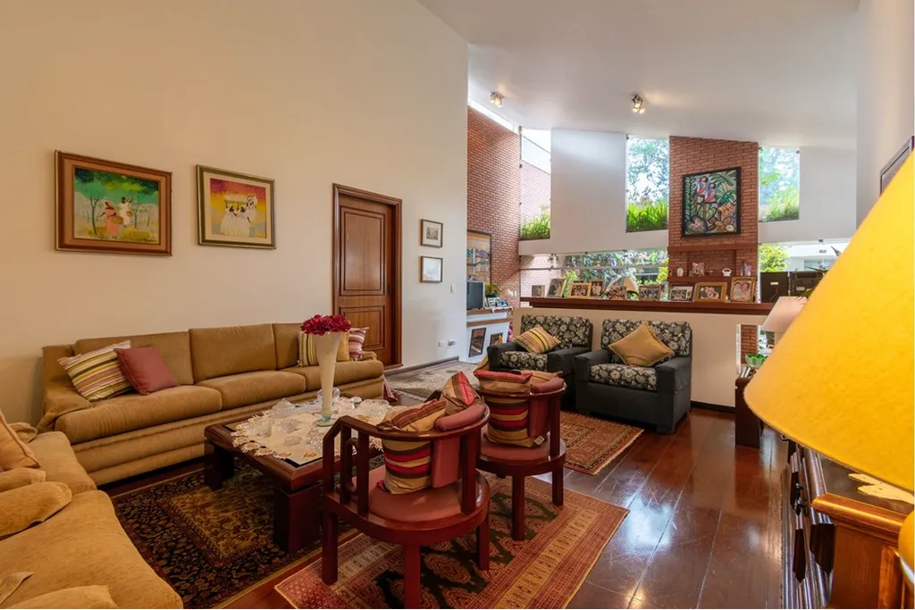 Imagem Casa à venda em São Paulo, Alto de Pinheiros, com 7 quartos, 495m2