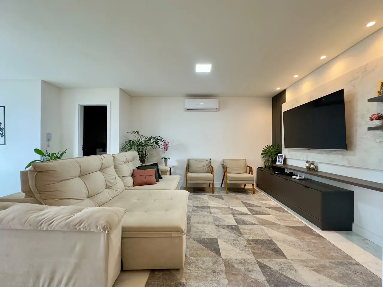 Imagem Apartamento à venda com 136m2 por R$ 2.200.000,00