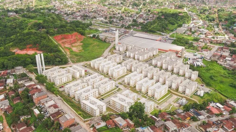 Apartamento para Venda em Camaragibe, Alberto Maia, 2 dormitórios, 1 banheiro, 1 vaga em Avenida Doutor Luiz de Andrade Lima Neto