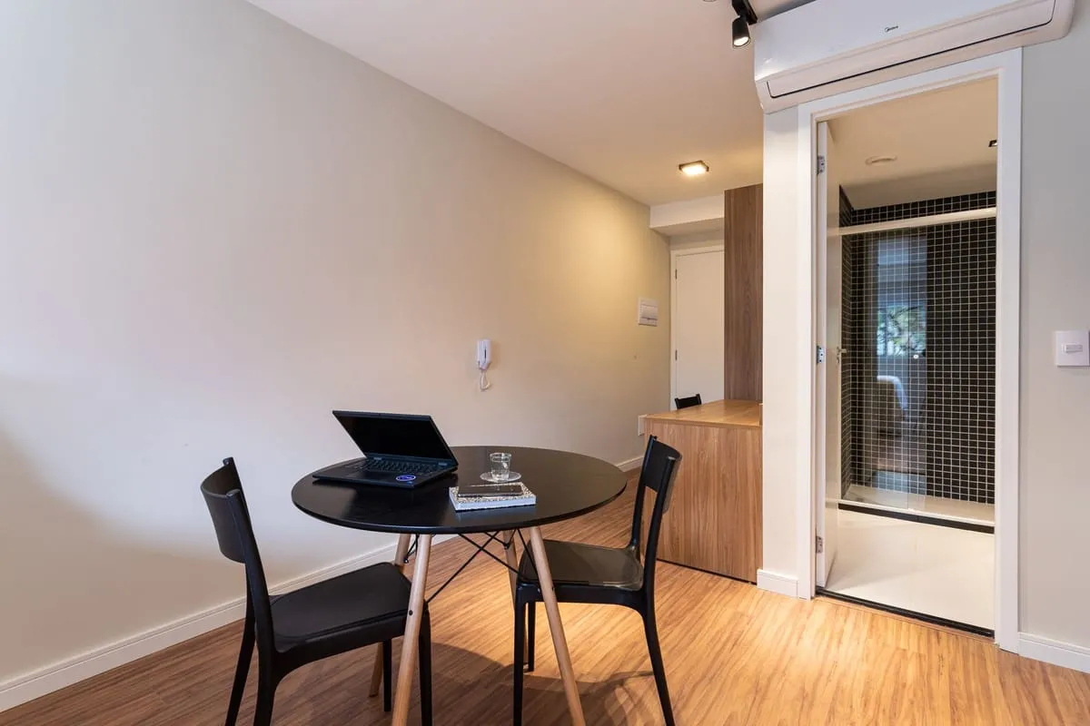 Imagem Apartamento com 1 Quarto para alugar, 28m² - Saúde