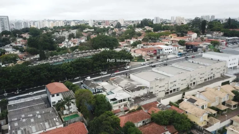 Imagem Imóvel com 6 Kitnets à venda em Santo Amaro.