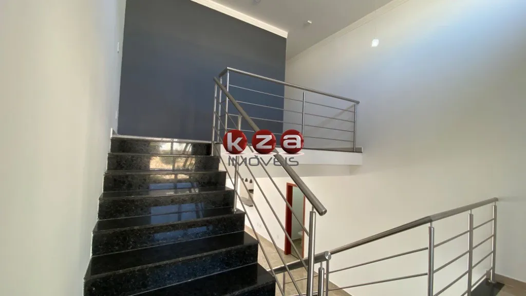 Imagem Casa em Condomínio de Alto Padrão em Valinhos-SP 3 suítes 2 salas 5 banheiros 223m² Village Santa Clara