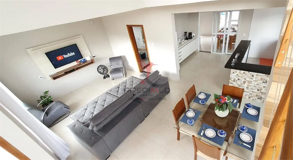 Imagem Sobrado de 199m² no bairro Área Rural De Águas De Santa Bárbara, em Águas de Santa Bárbara